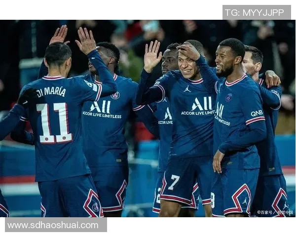 欧冠激战：巴黎圣日耳曼逆转尤文图斯补时绝杀点燃全场激情