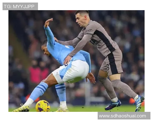 世界杯焦点战尤文图斯与那不勒斯激战成平引发争议判罚引爆全场