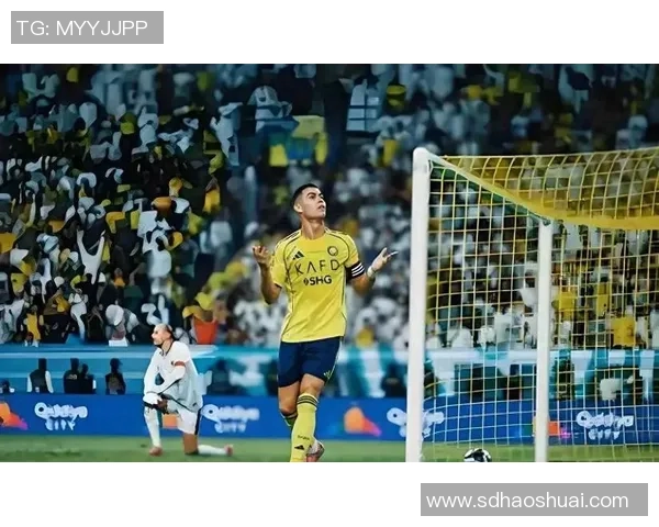 国王杯激战：多特蒙德与阿森纳战平红牌事件引发全场热议