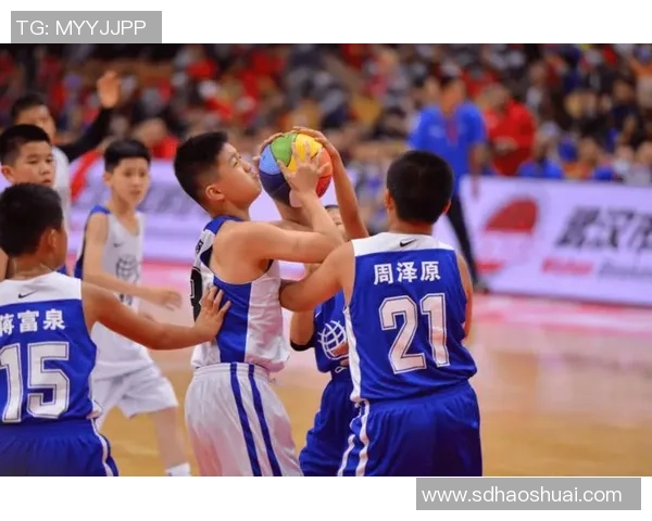 姚明亲临武昌篮球盛宴带动当地体育热潮与青少年发展 姚明亲临武昌篮球盛宴带动当地体育热潮与青少年发展