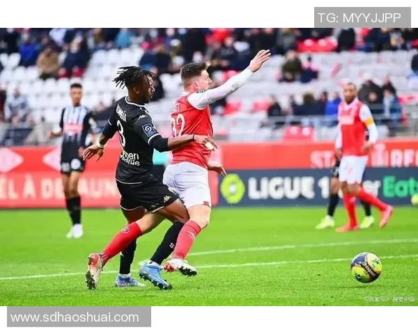 欧冠精彩对决阿森纳大胜里昂晋级点球大战引爆全场激情