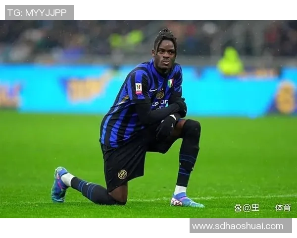 国米强势晋级足总杯决赛热刺遭遇惨痛失利全场沸腾