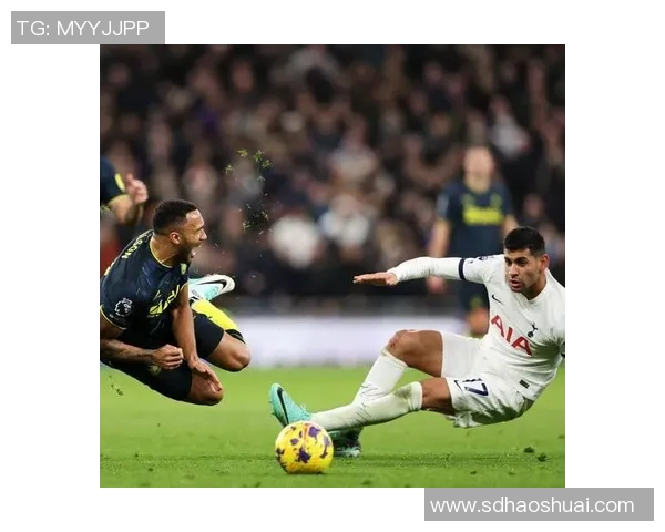 世界杯焦点战那不勒斯与热刺0比0平红牌事件引发全场热议与十大精彩瞬间回顾