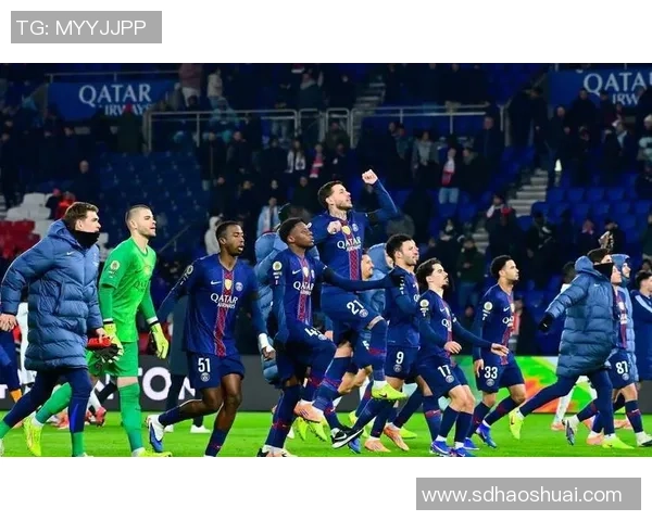 意甲激战巴黎圣日耳曼大胜多特蒙德红牌事件引发全场热议与争议