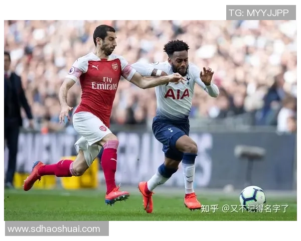 足总杯激战热刺与阿森纳战平争议判罚引发全场热议