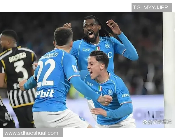友谊赛巴黎圣日耳曼与那不勒斯战平战术分析与绝杀瞬间回顾