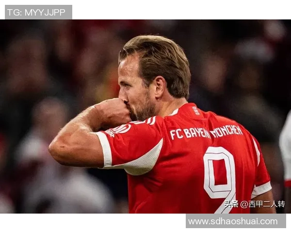 意甲激战：那不勒斯与拜仁1比1平局红牌事件引发全场热议