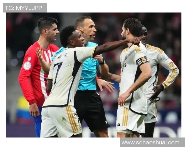 曼联友谊赛大胜皇马红牌争议引发全场热议与数据分析