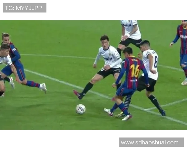 意甲激战巴萨与巴黎圣日耳曼平局点球大战引发全场热潮解析