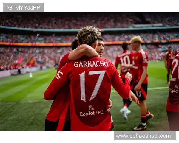 英超经典对决曼城与皇马战平点球大战引发全场狂欢与十大精彩进球回顾