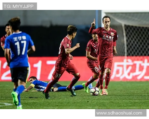 中超精彩对决里昂大胜曼城点球大战瞬间点燃全场激情