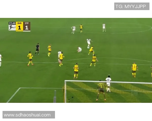 多特蒙德大胜曼联6-2引发争议判罚全场沸腾的友谊赛回顾