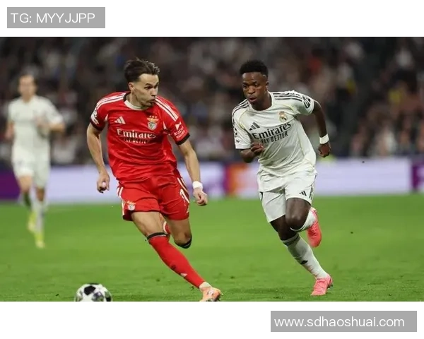 意甲激战:皇马逆转里昂全场沸腾赛后精彩点评回顾 意甲激战:皇马逆转里昂全场沸腾赛后精彩点评回顾