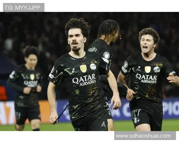 切尔西逆袭巴黎圣日耳曼6-2争议判罚引发全场热议