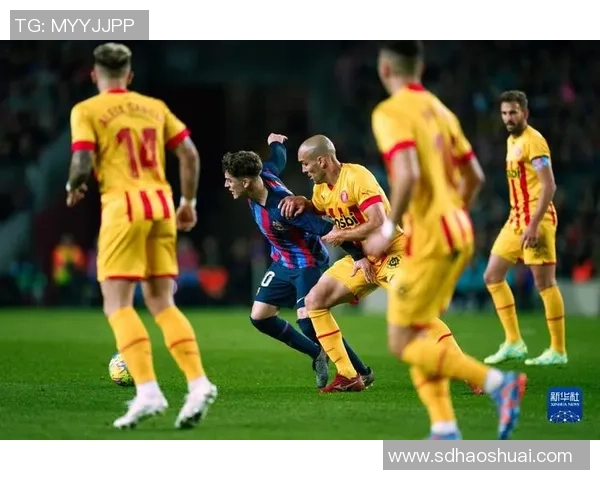 西甲激情四射巴萨4-0战胜波尔图球员帽子戏法点燃全场热情 西甲激情四射巴萨4-0战胜波尔图球员帽子戏法点燃全场热情