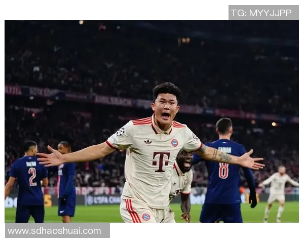 足总杯惊天逆转拜仁在加时赛中以4-3战胜曼城引发全场沸腾